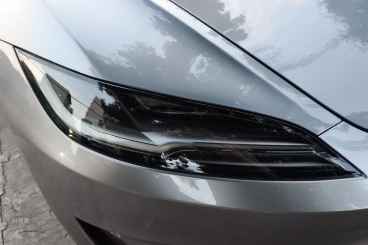 Tesla Model 3 2024 car image #8