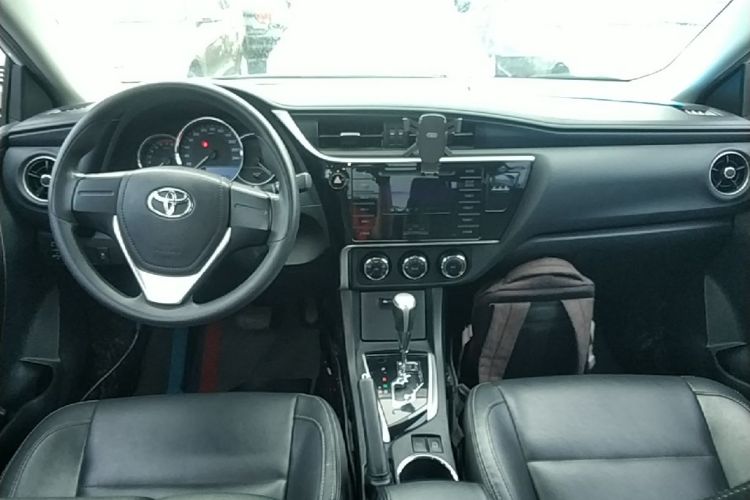 Toyota Corolla 2018 car image #11