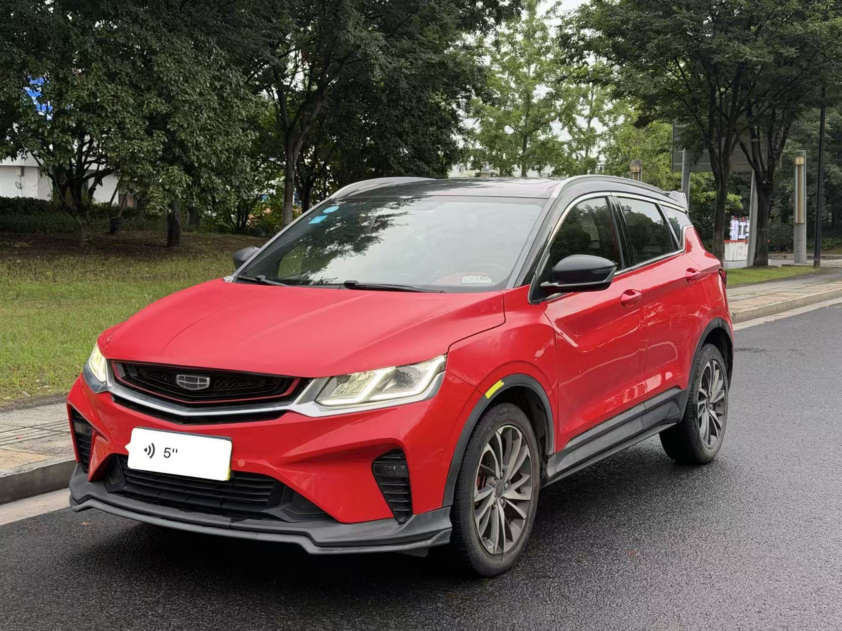 GEELY Coolray 2019 GEELY Coolray 2019 car image