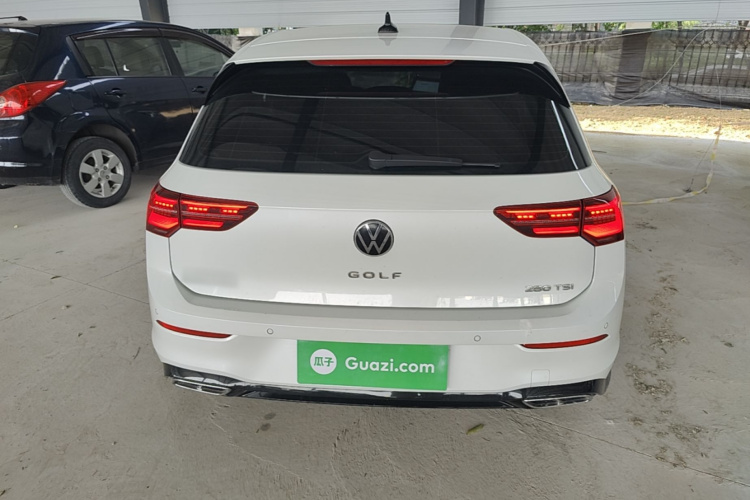 Volkswagen Golf 2022 car image #6