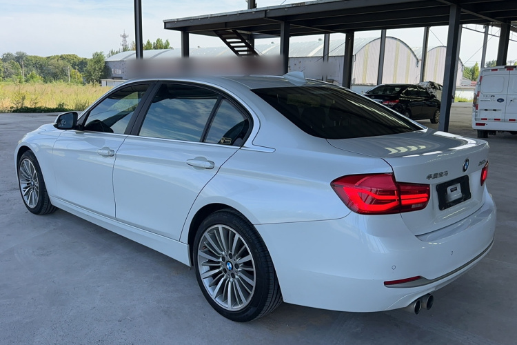 BMW 3 Series 2018 immagine di auto #7