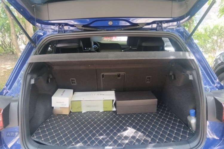 Volkswagen Golf 2021 car image #21