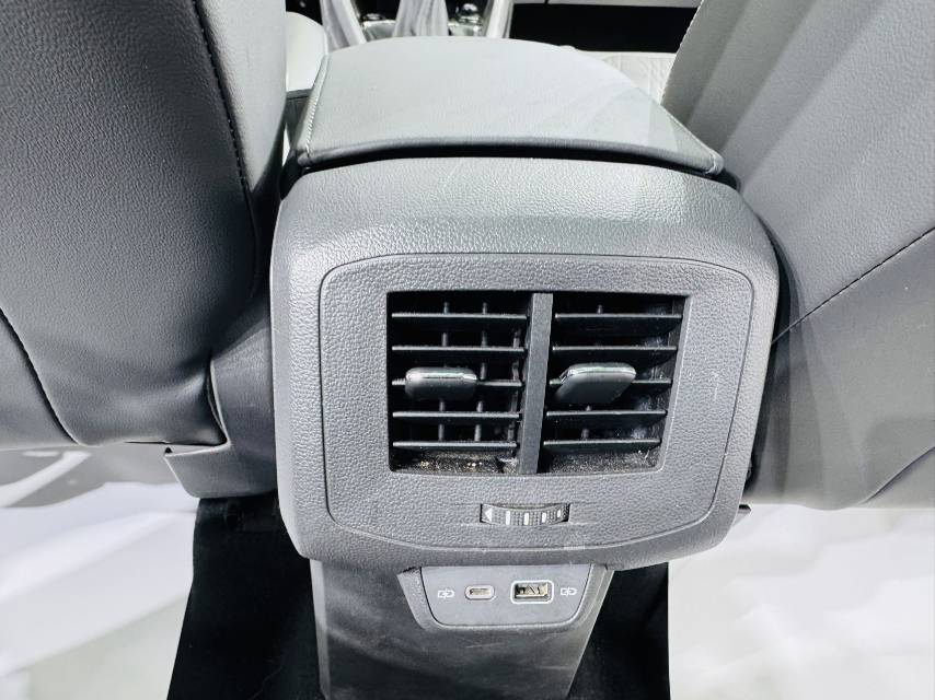 Volkswagen T-Cross 2022 #10 Volkswagen T-Cross 2022 صورة سيارة #10