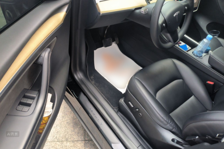 Tesla Model Y 2023 #18 Tesla Model Y 2023 car image #18