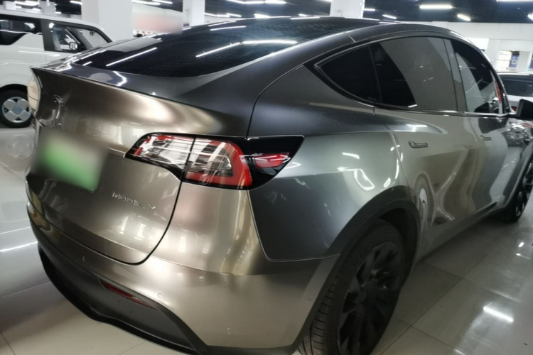 Tesla Model Y 2021 #7 Tesla Model Y 2021 car image #7
