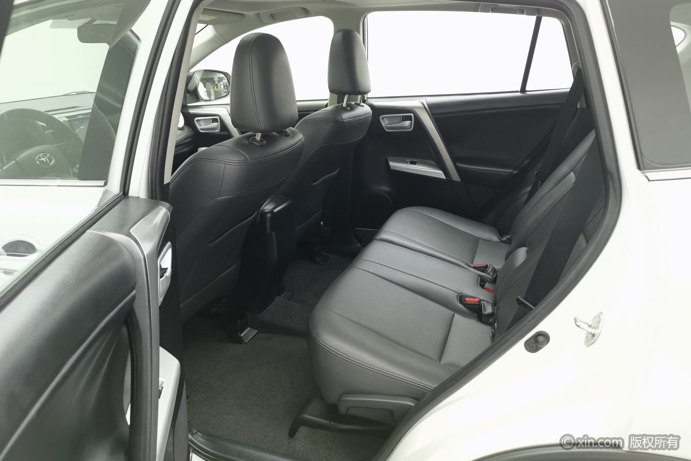 Toyota RAV4 2017 #16 Toyota RAV4 2017 صورة سيارة #16