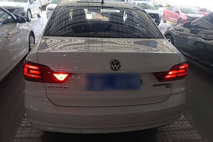 Volkswagen Santana 2016 car image #6