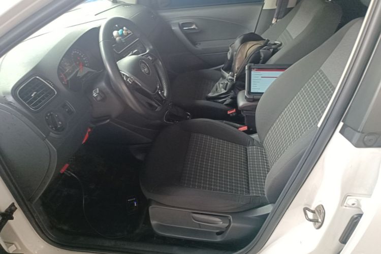 Volkswagen Polo 2016 #15 Volkswagen Polo 2016 car image #15