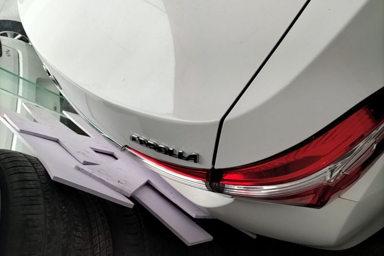 Toyota Corolla 2016 car image #6