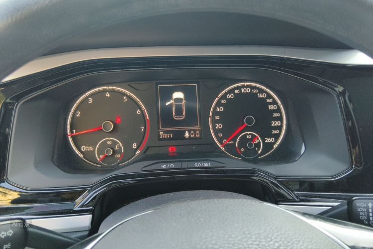 Volkswagen Polo 2021 car image #13