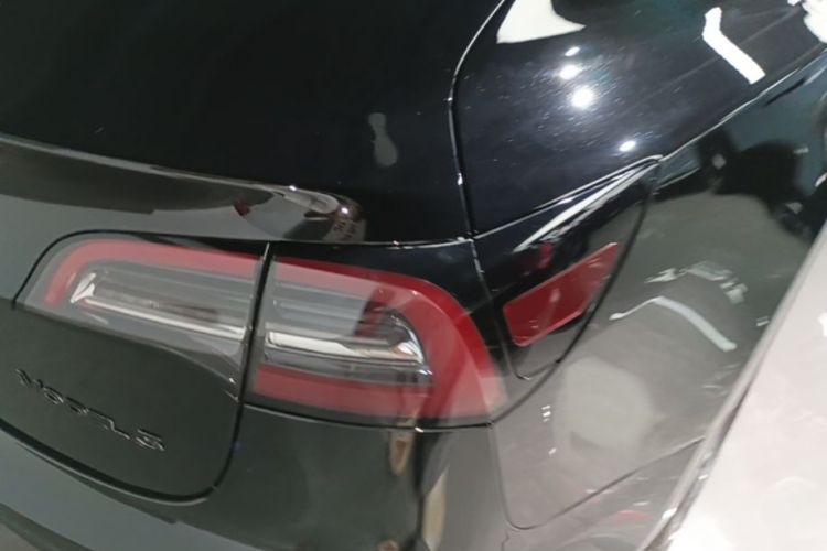 Tesla Model 3 2022 car image #8