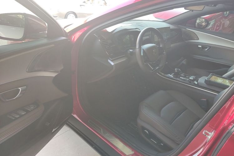 BYD Han 2022 immagine di auto #12
