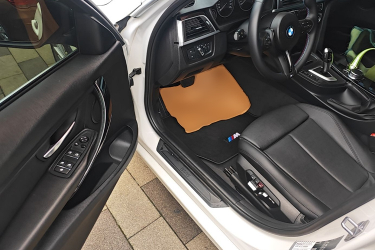 BMW 3 Series 2019 #16 BMW 3 Series 2019 car image #16