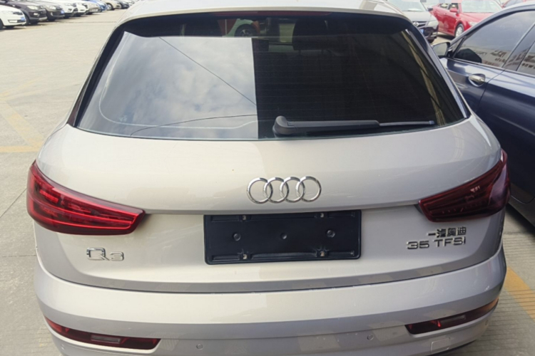 Audi Q3 2017 #6 Audi Q3 2017 car image #6