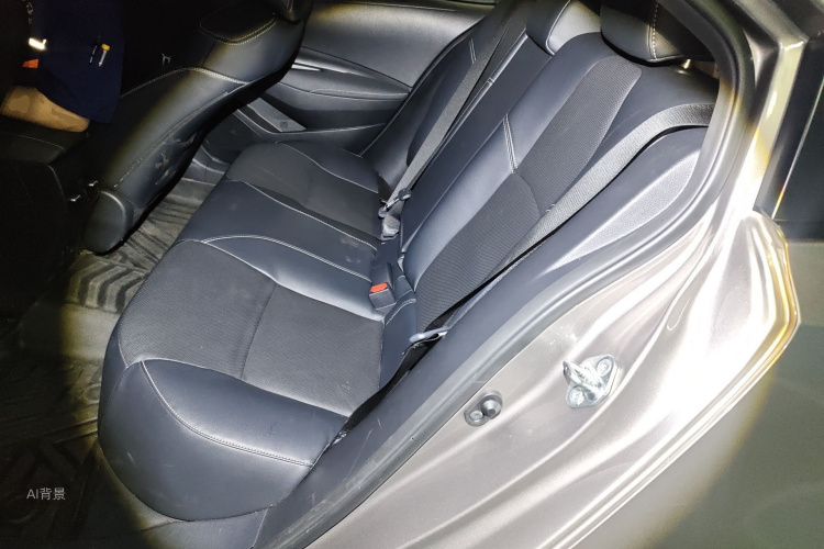 Toyota Corolla 2022 immagine di auto #19