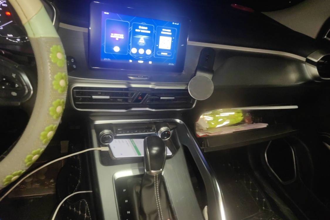 GEELY Coolray 2020 #26 GEELY Coolray 2020 car image #26
