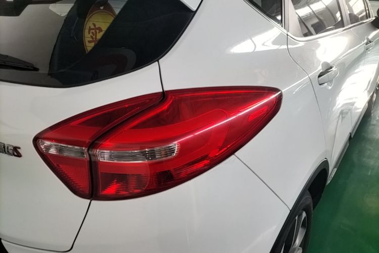 GEELY Emgrand GS 2018 car image #8