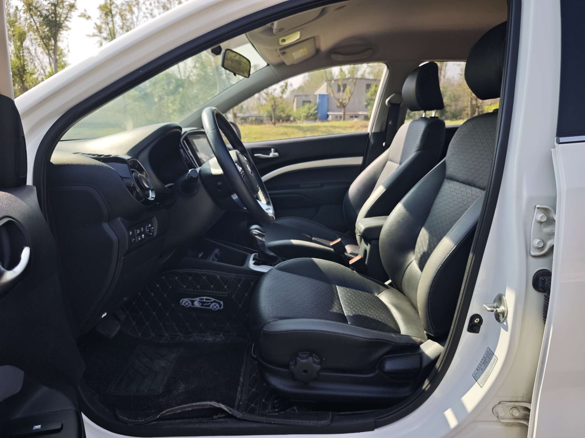 Kia KX1 2019 #5 Kia KX1 2019 صورة سيارة #5