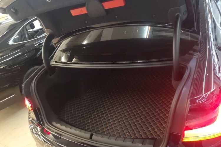 BMW 3 Series 2020 immagine di auto #19