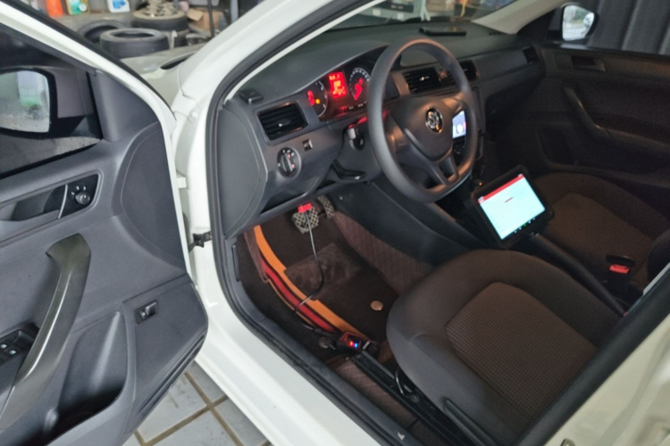 Volkswagen Santana 2017 car image #16