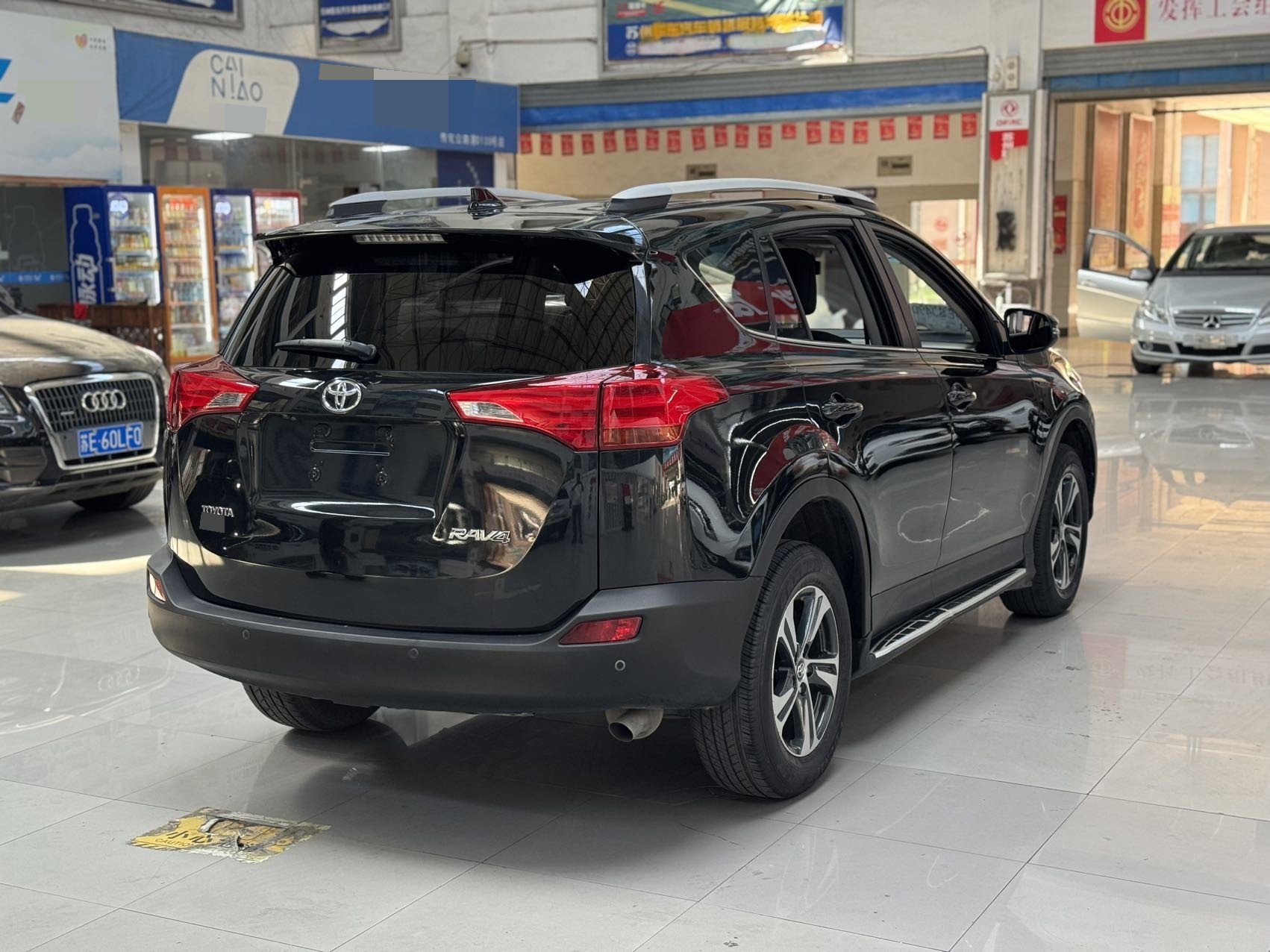 Toyota RAV4 2015 imagen de coche #6