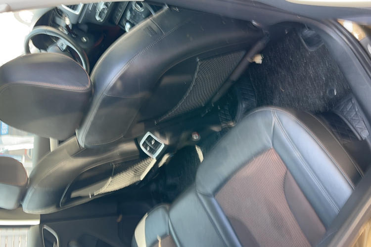 Audi Q3 2019 #13 Audi Q3 2019 car image #13