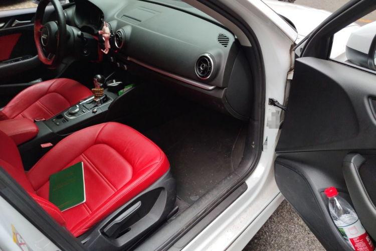 Audi A3 2016 car image #23