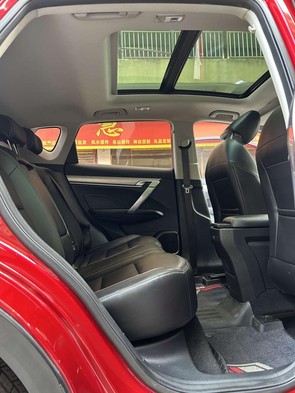 GEELY Coolray 2019 #7 GEELY Coolray 2019 car image #7