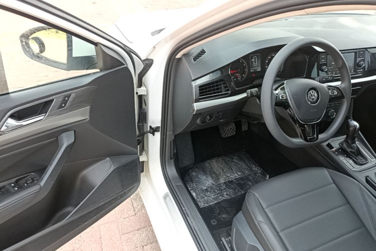Volkswagen Lavida 2020 car image #16