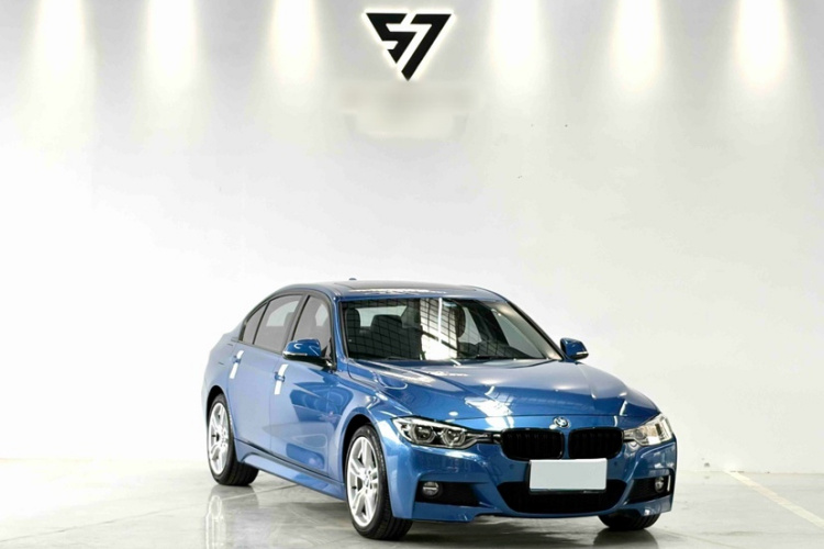 BMW 3 Series 2018 car image #4