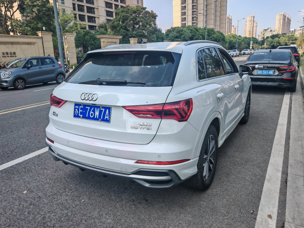 Audi Q3 2020 صورة سيارة #2