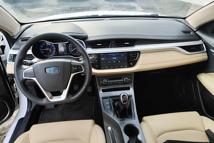 GEELY Emgrand 2018 #11 GEELY Emgrand 2018 car image #11