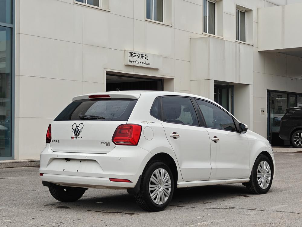 Volkswagen Polo 2019 car image #5