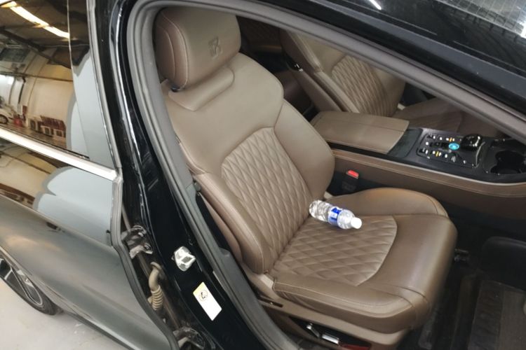 BYD Han 2023 #24 BYD Han 2023 car image #24
