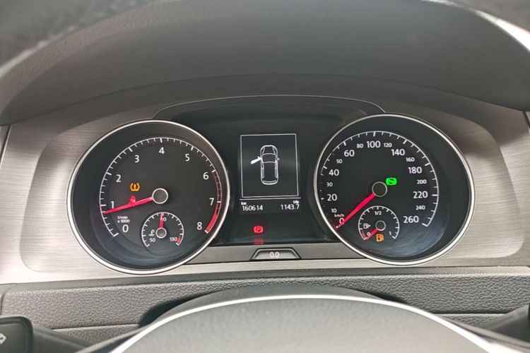 Volkswagen Golf 2015 car image #12
