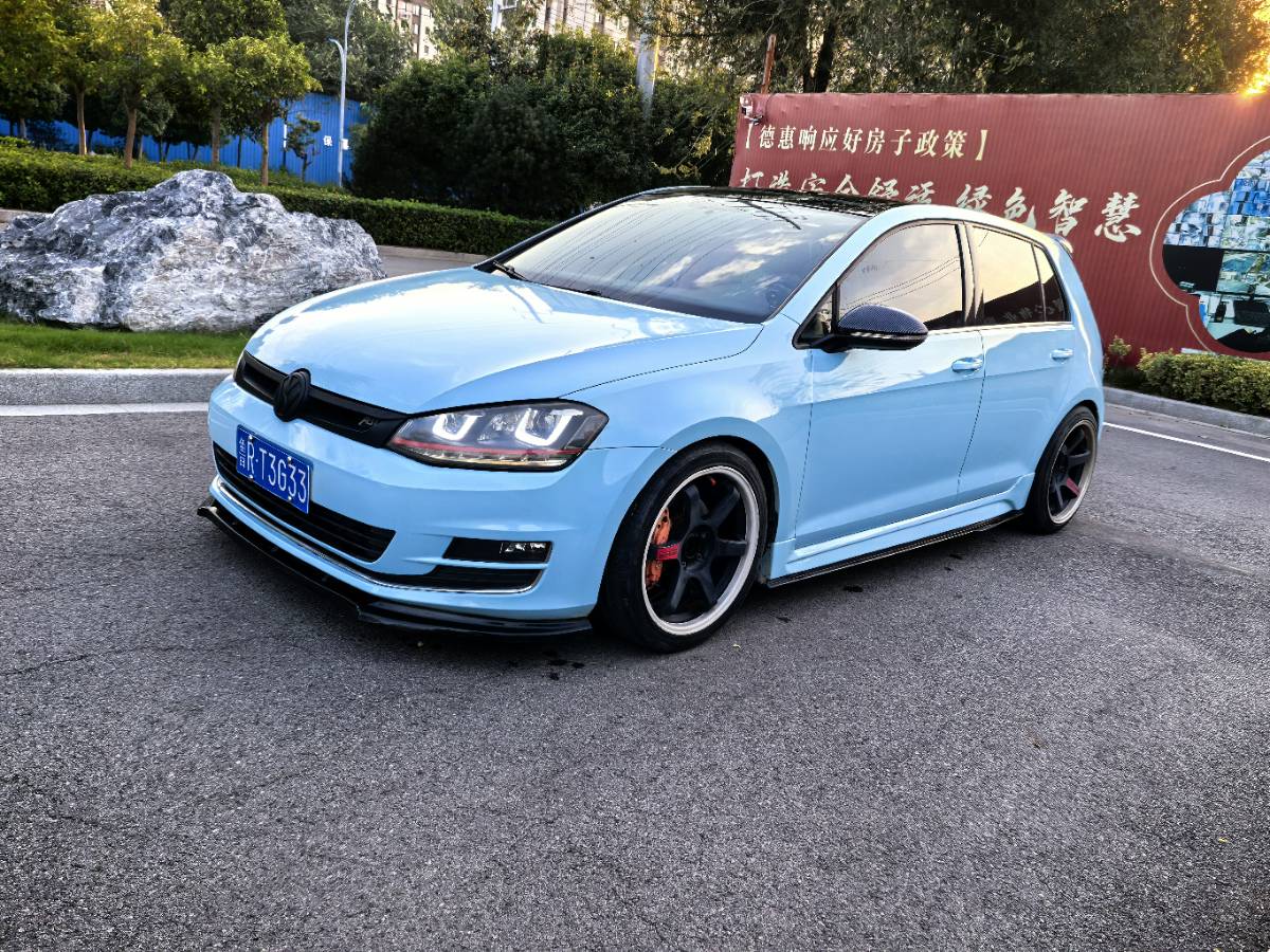 Volkswagen Golf 2015 Volkswagen Golf 2015 car image