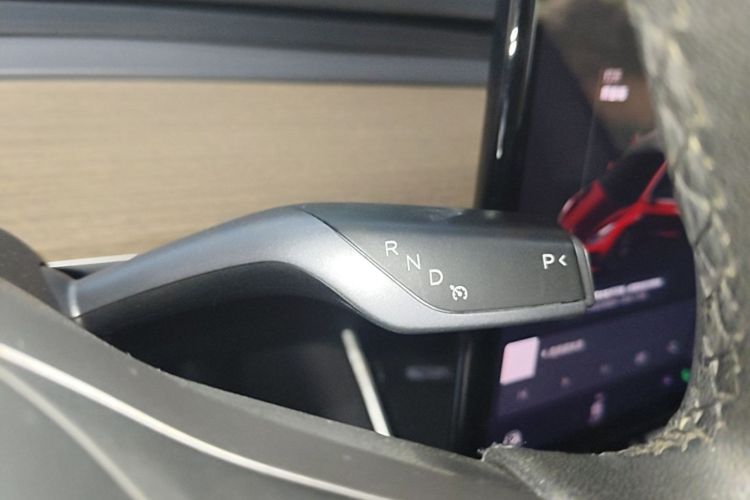 Tesla Model 3 2020 car image #14