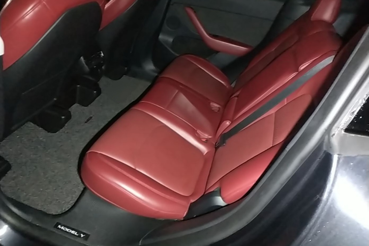 Tesla Model Y 2024 #17 Tesla Model Y 2024 car image #17