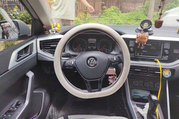 Volkswagen Polo 2019 #11 Volkswagen Polo 2019 car image #11