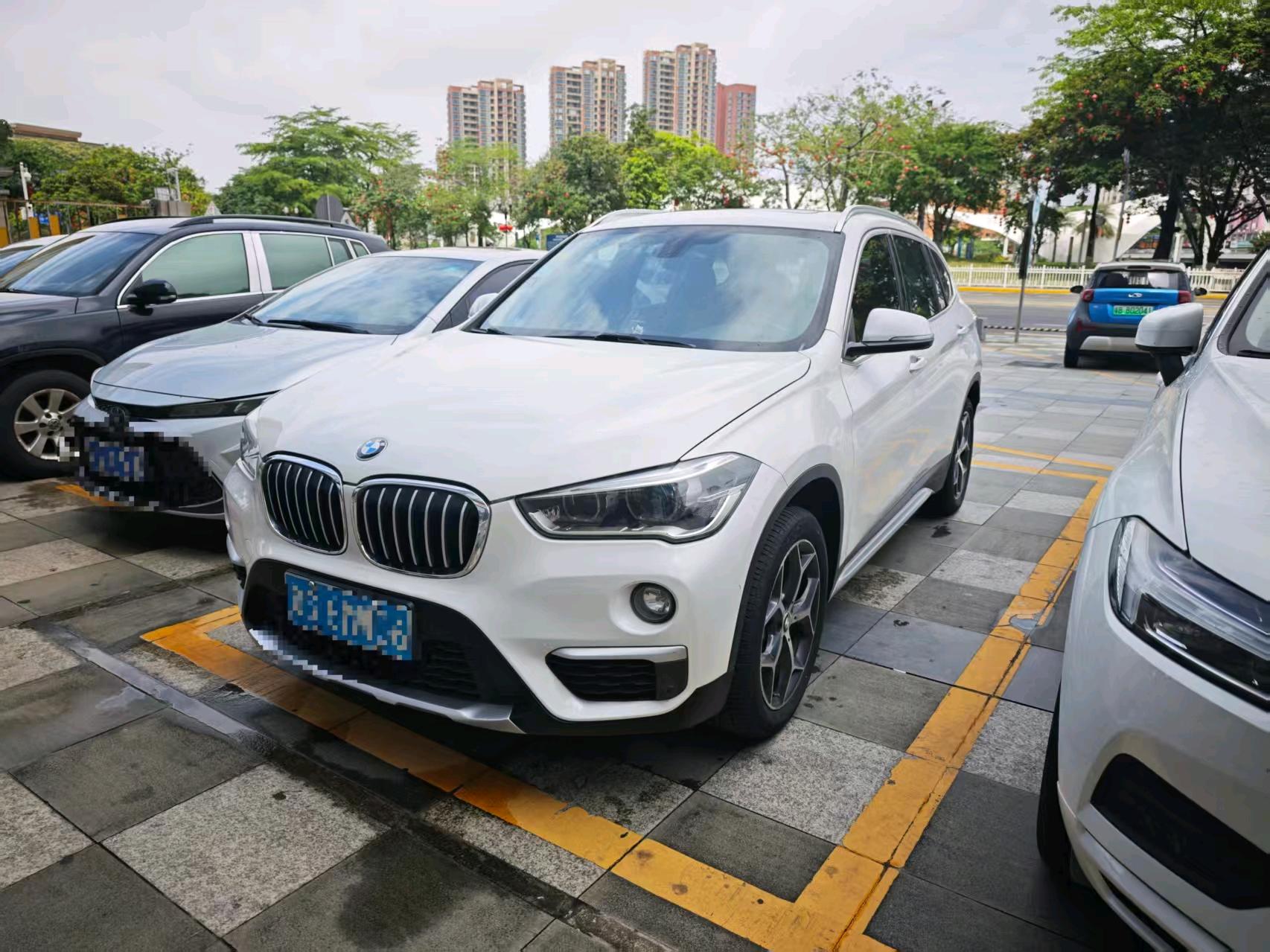 2017 2017 car image