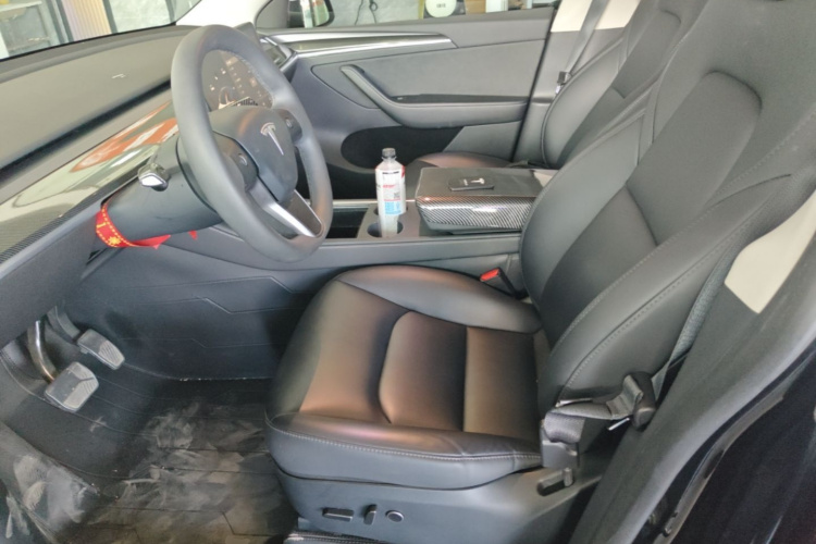 Tesla Model Y 2023 #15 Tesla Model Y 2023 car image #15