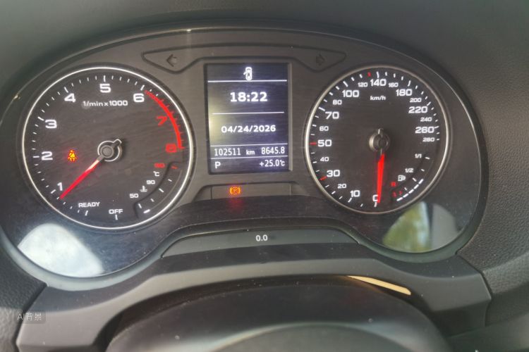 Audi A3 2018 car image #14