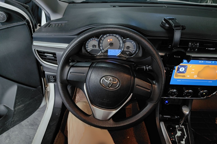 Toyota Corolla 2017 car image #11