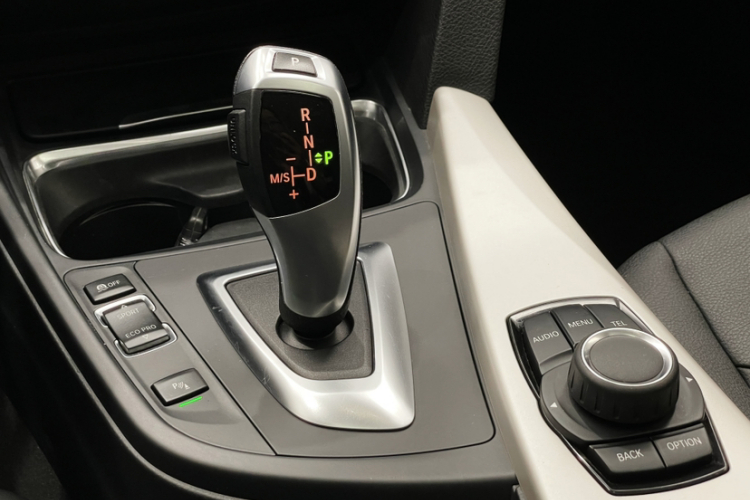 BMW 3 Series 2015 #19 BMW 3 Series 2015 car image #19