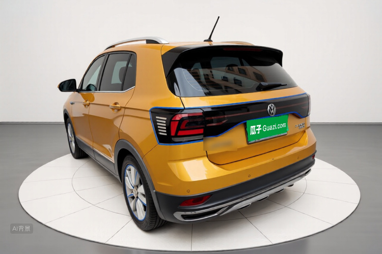 Volkswagen T-Cross 2019 #5 Volkswagen T-Cross 2019 car image #5