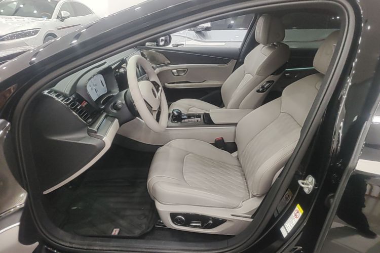 BYD Han 2025 car image #15