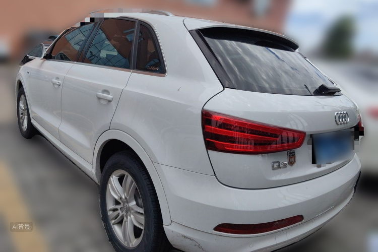 Audi Q3 2014 car image #5