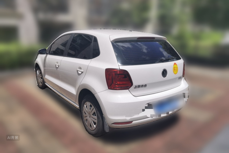 Volkswagen Polo 2015 car image #5