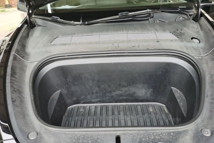 Tesla Model Y 2023 #20 Tesla Model Y 2023 car image #20
