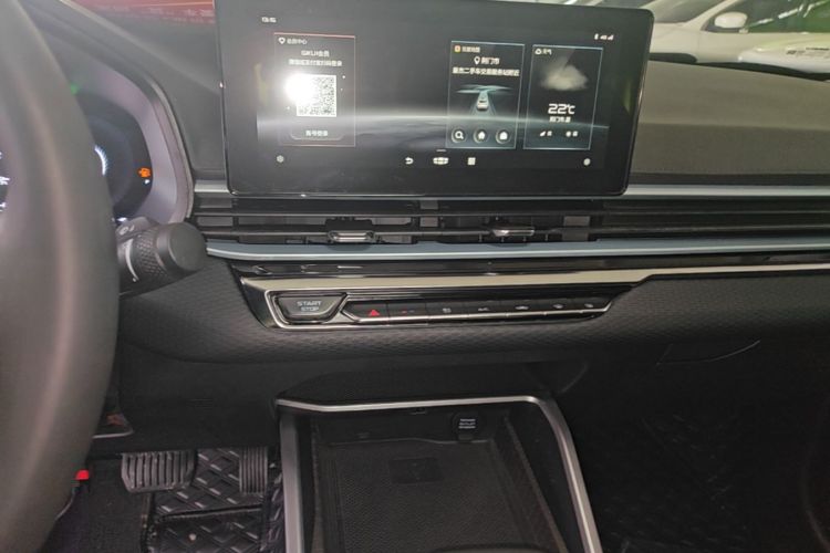 GEELY Emgrand 2022 #13 GEELY Emgrand 2022 car image #13